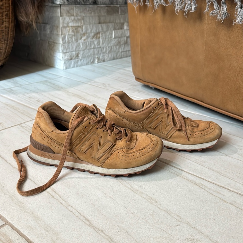 Brown leather 574 New Balance Unisex Shoe